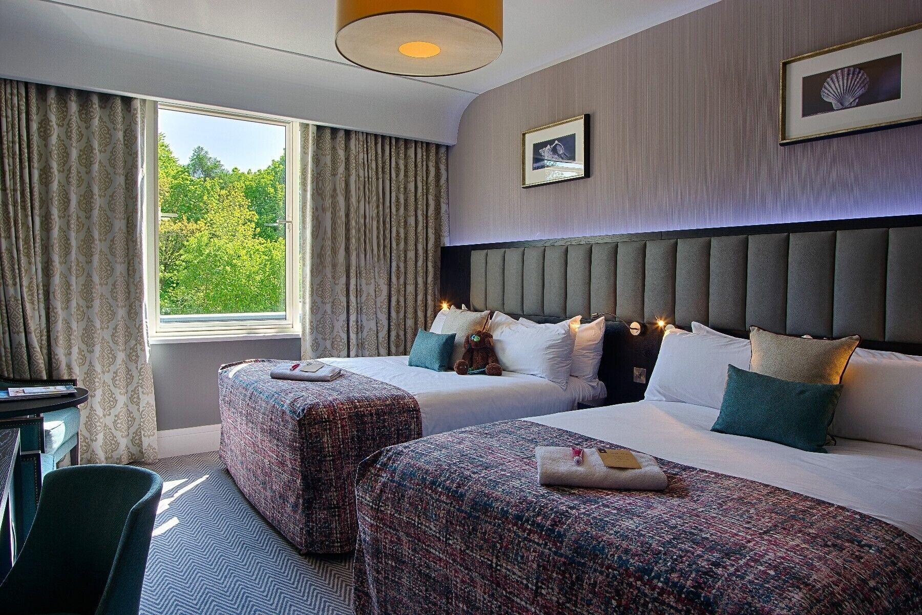 Fota Island Hotel And Spa Экстерьер фото A room at the hotel