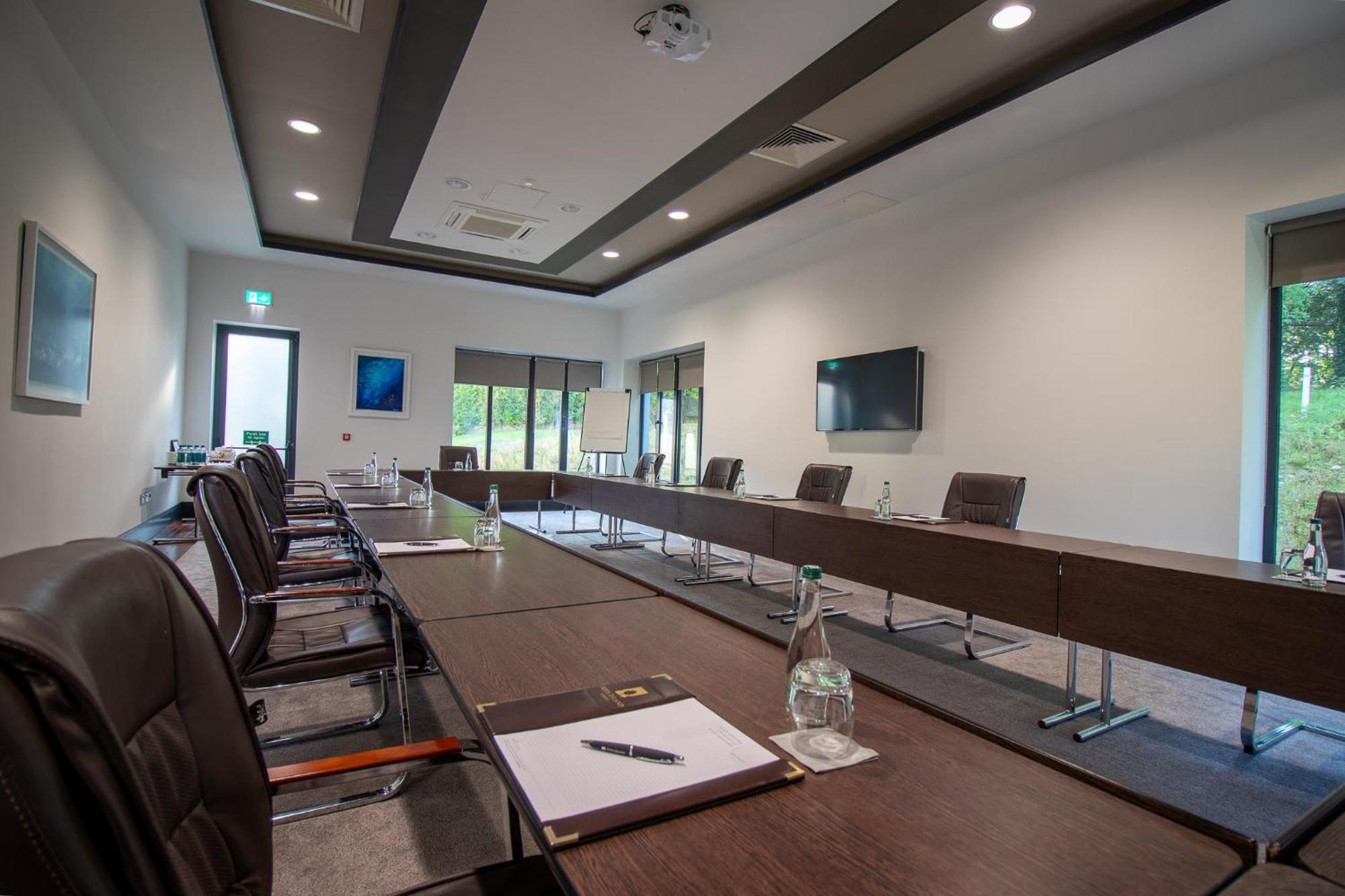 Fota Island Hotel And Spa Экстерьер фото Meeting room