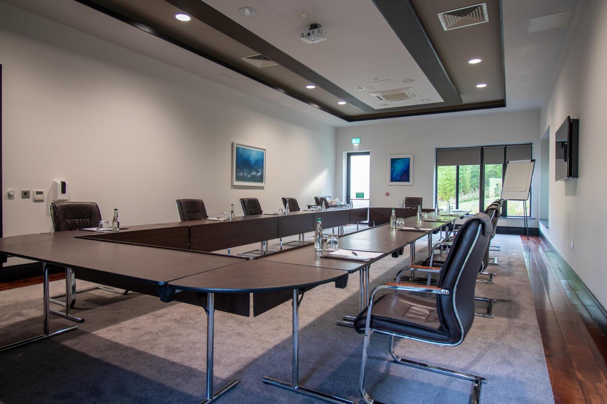Fota Island Hotel And Spa Экстерьер фото Meeting room