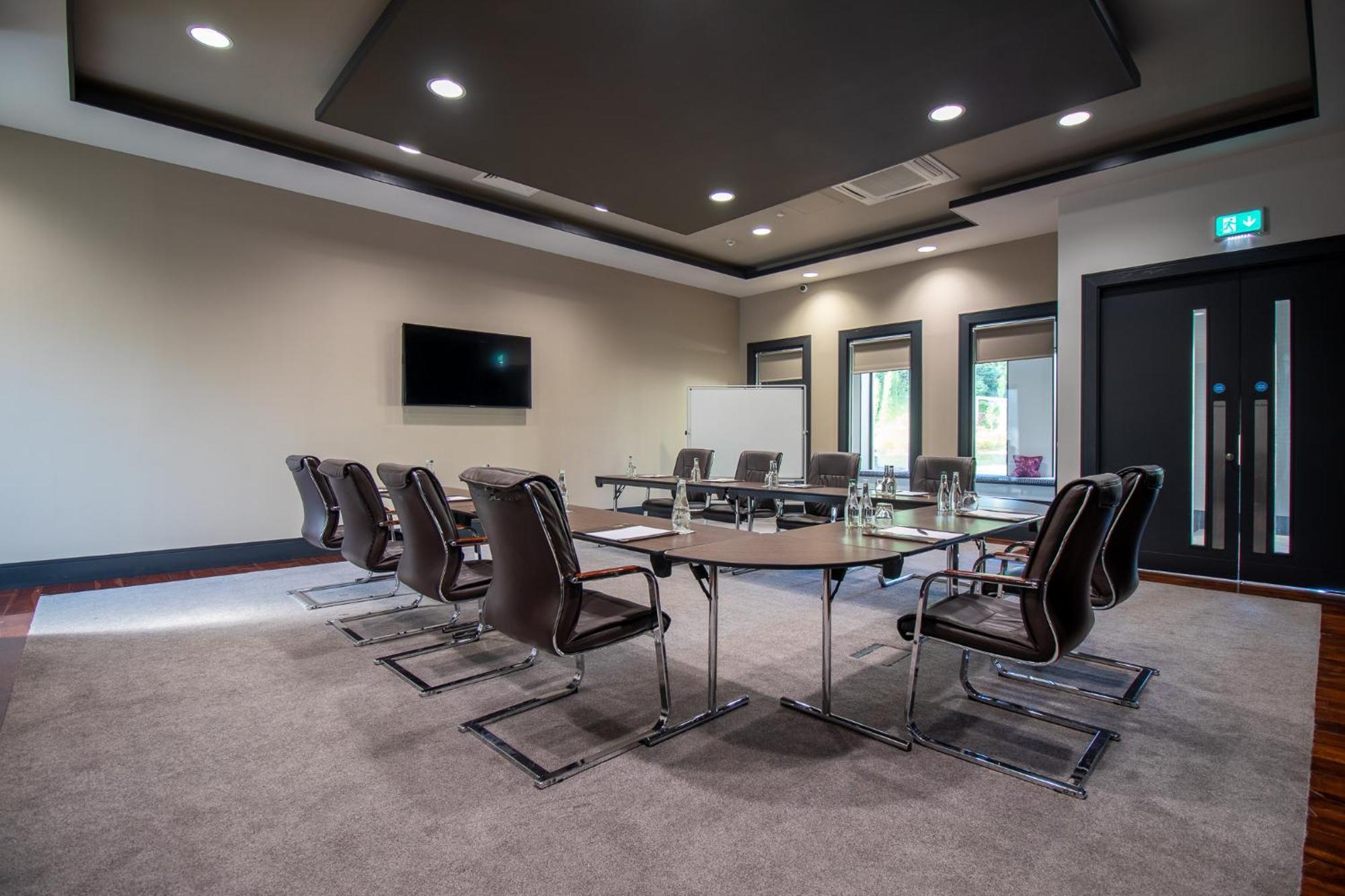 Fota Island Hotel And Spa Экстерьер фото Meeting room