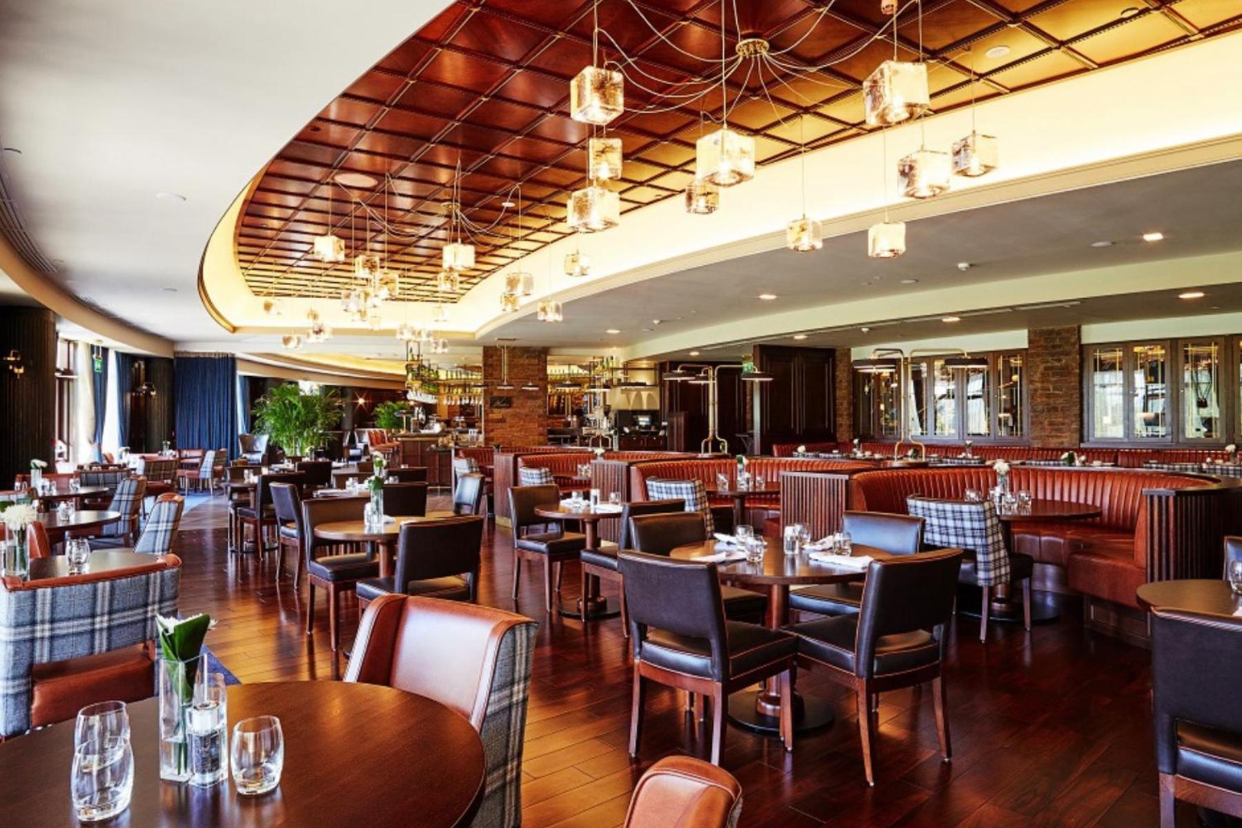 Fota Island Hotel And Spa Экстерьер фото The interior of the restaurant