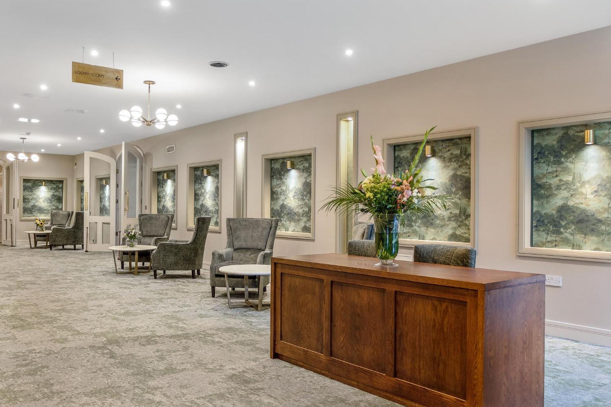Fota Island Hotel And Spa Экстерьер фото The interior of the new building