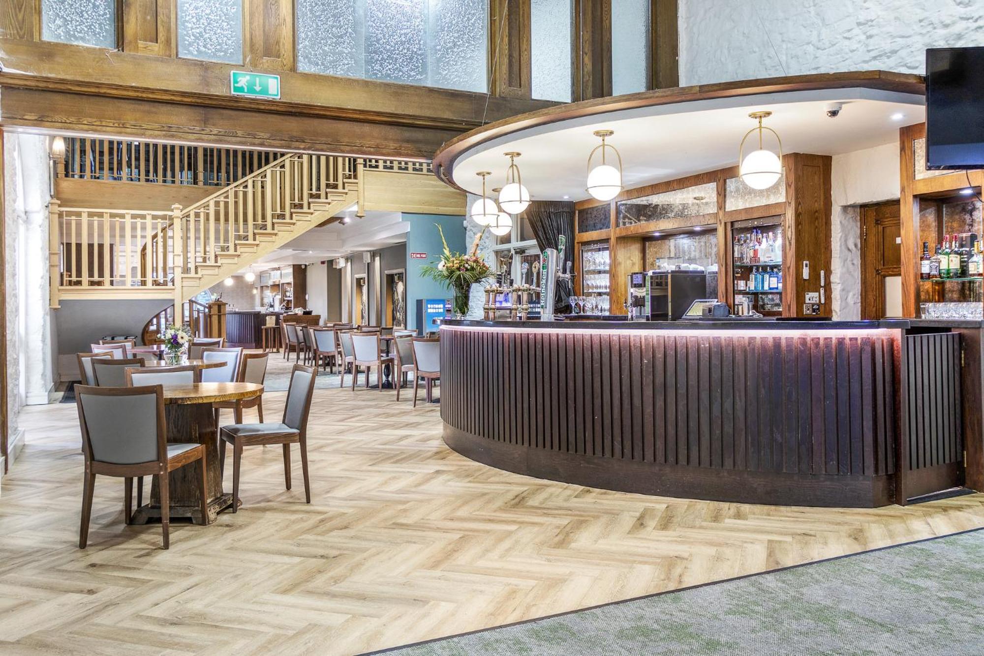 Fota Island Hotel And Spa Экстерьер фото The interior of the main bar at the National Railway Museum