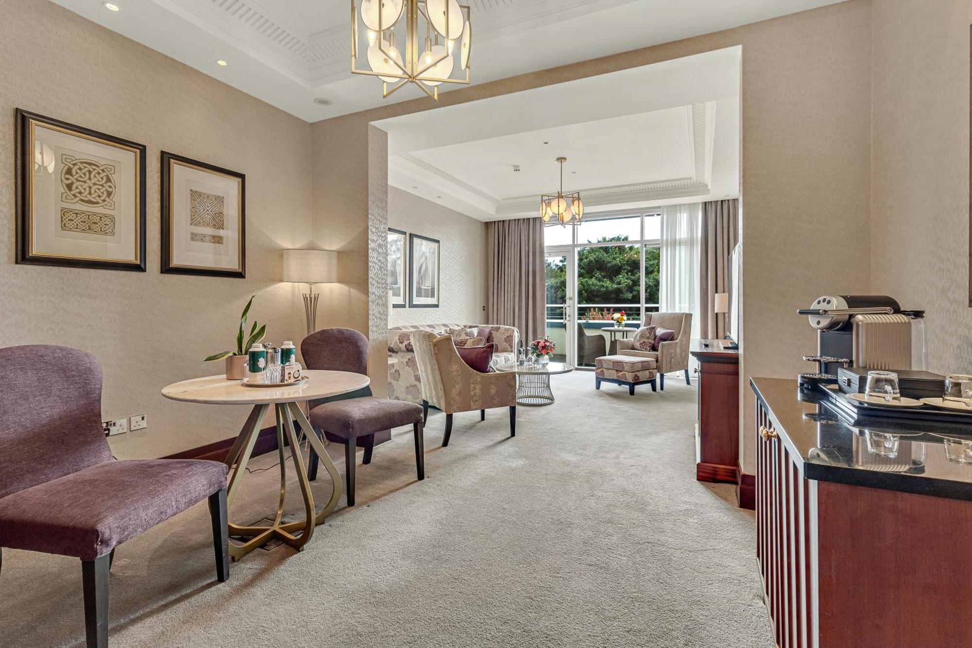 Fota Island Hotel And Spa Экстерьер фото The Drawing Room at The Connaught